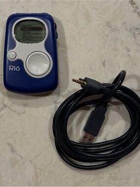Vintage Rio S10 64MB MP3 Player Bundle - Tested & Working